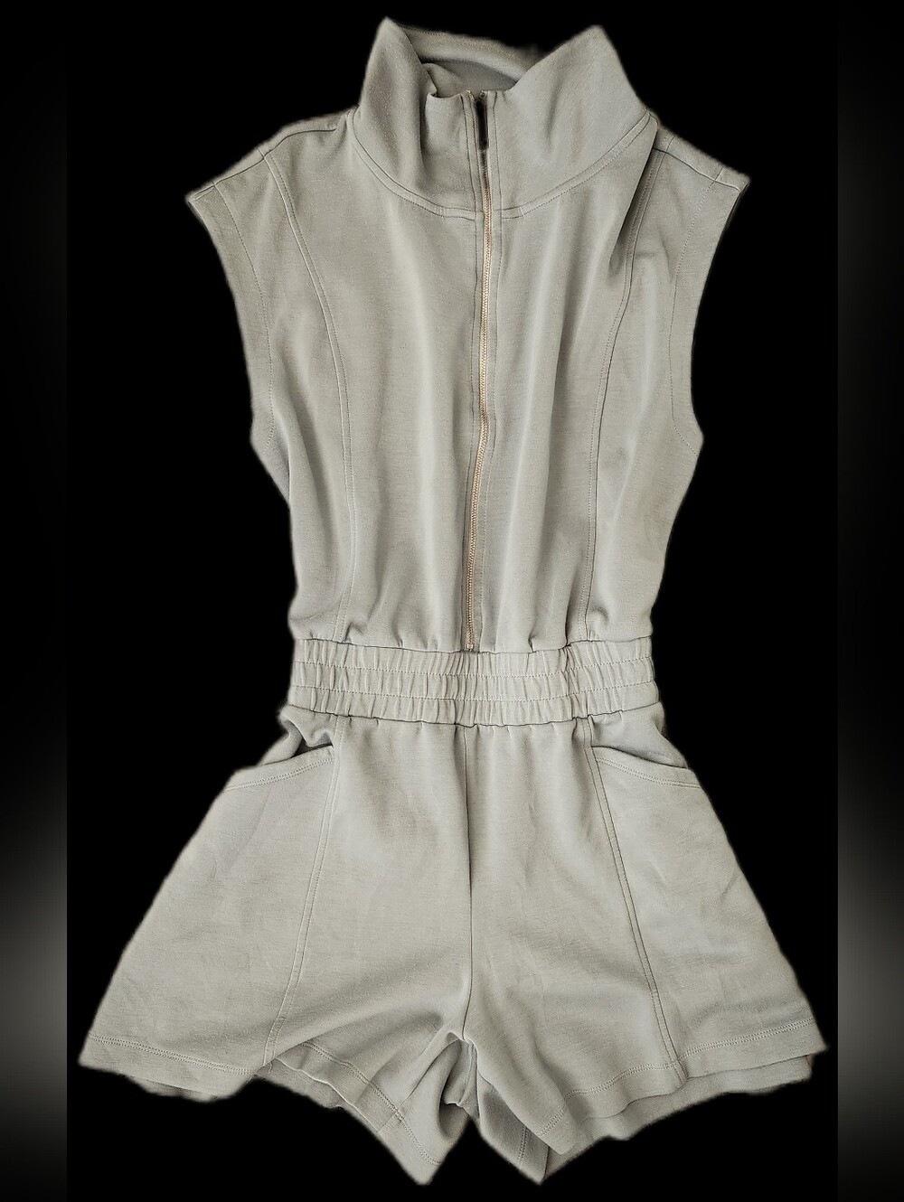 Apana Green Romper Size Large
